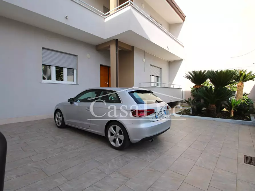 Immagine 4 di Villa in vendita  in Via Boccaccio a Casapesenna