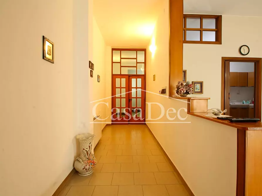 Immagine 7 di Villa in vendita  in Via Boccaccio a Casapesenna