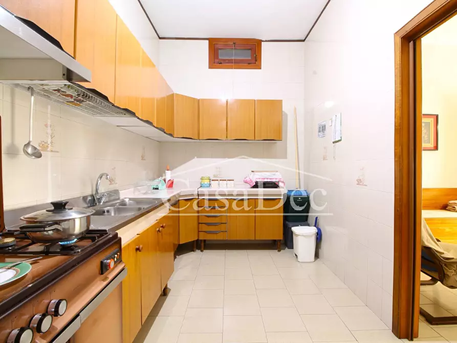 Immagine 14 di Villa in vendita  in Via Boccaccio a Casapesenna