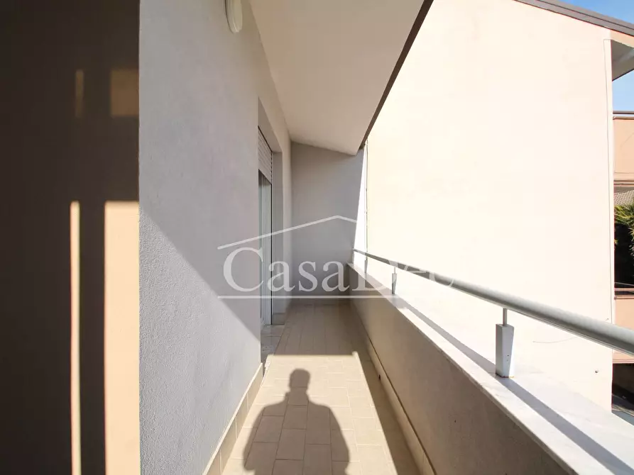 Immagine 38 di Villa in vendita  in Via Boccaccio a Casapesenna