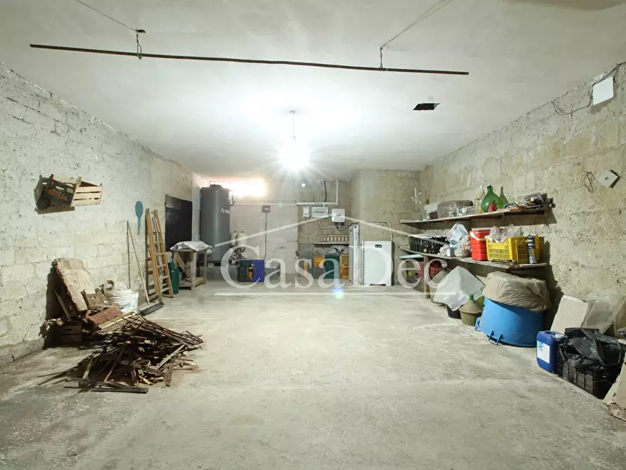 Immagine 41 di Villa in vendita  in Via Boccaccio a Casapesenna