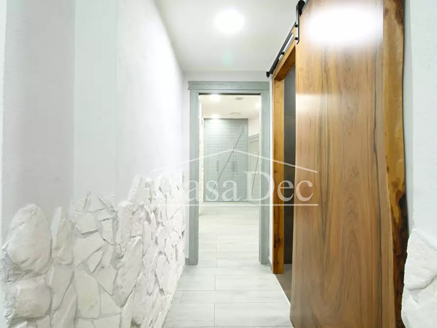 Immagine 17 di Appartamento in vendita  in Via Monte San Gabriele a Napoli