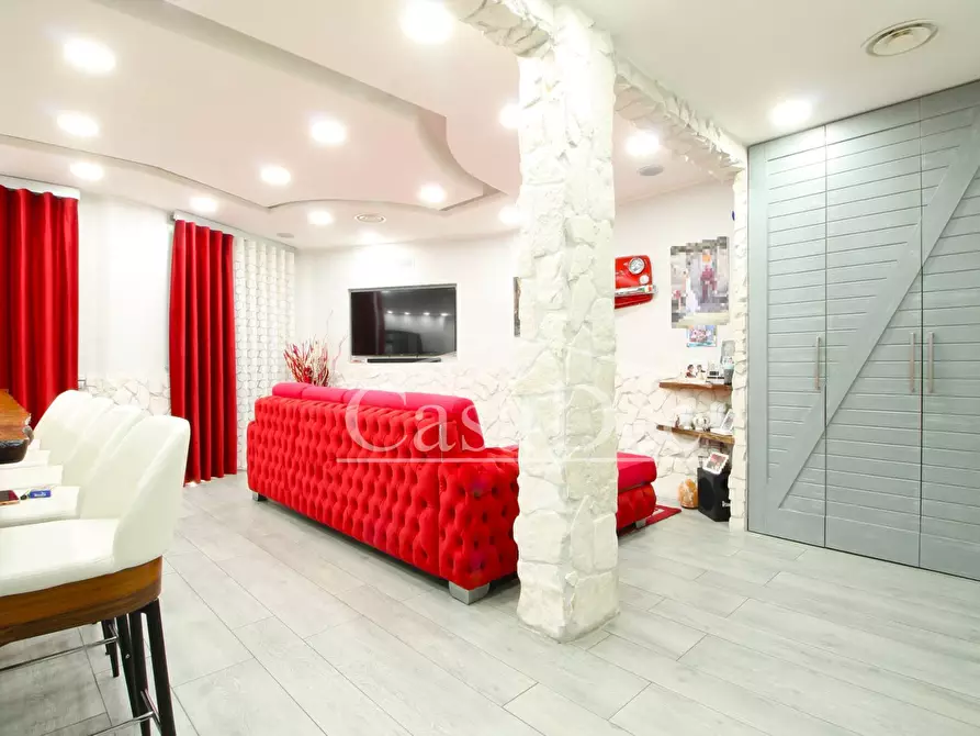 Immagine 3 di Appartamento in vendita  in Via Monte San Gabriele a Napoli