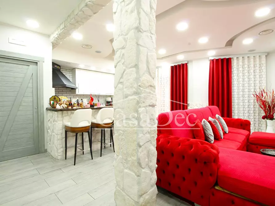 Immagine 2 di Appartamento in vendita  in Via Monte San Gabriele a Napoli