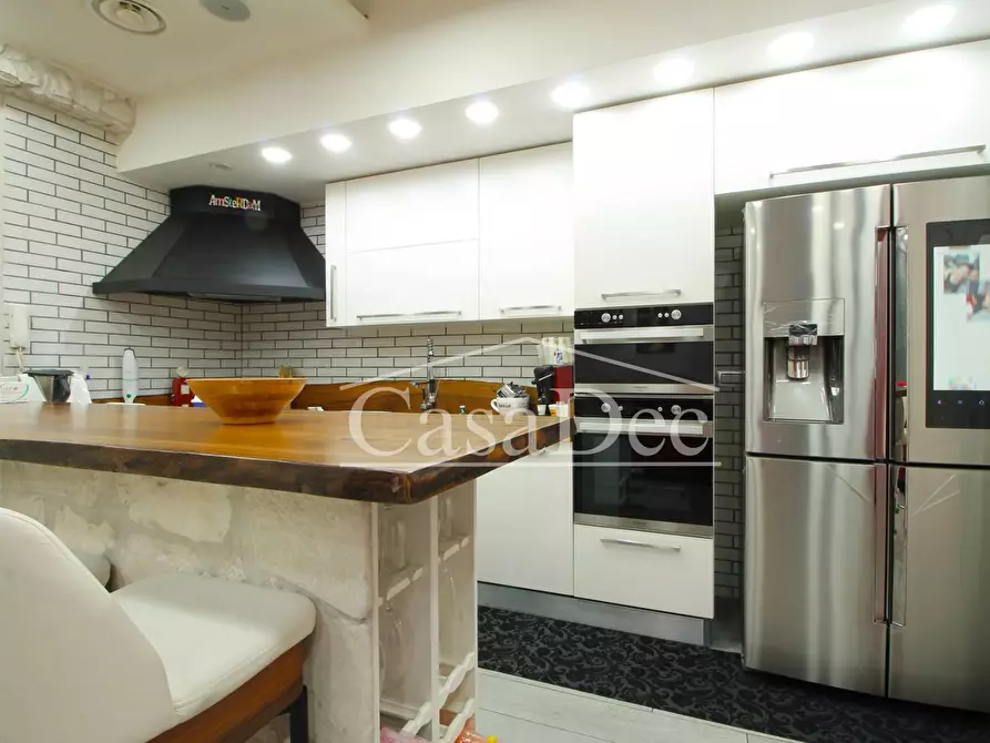 Immagine 11 di Appartamento in vendita  in Via Monte San Gabriele a Napoli