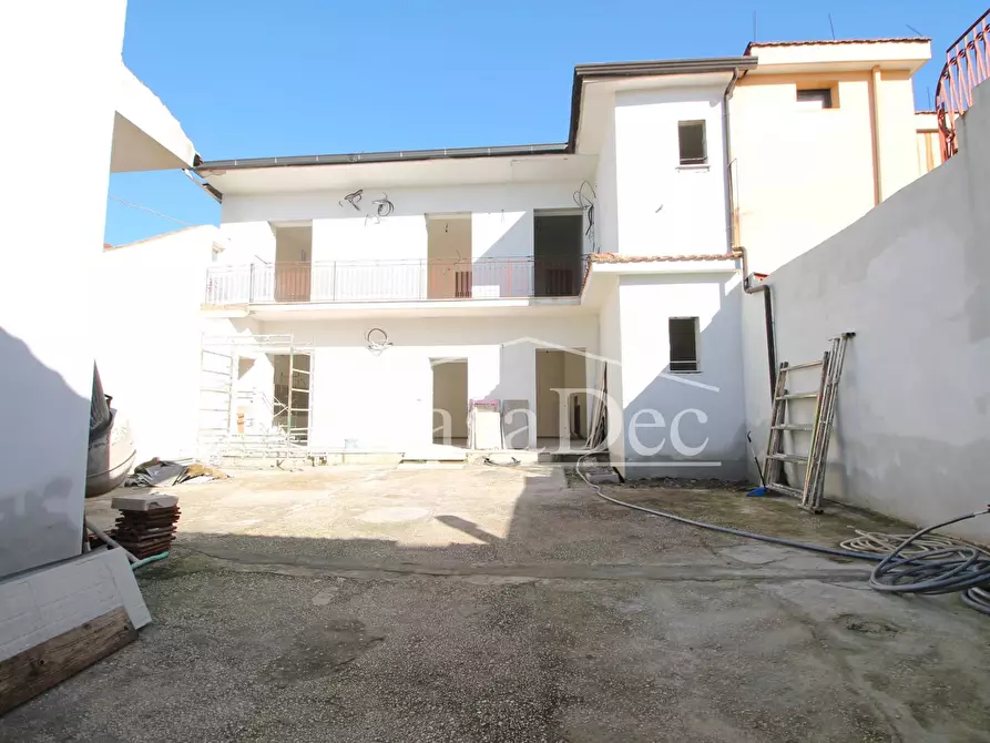 Immagine 1 di Villa in vendita  in Via Sorrento 1 a Trentola Ducenta