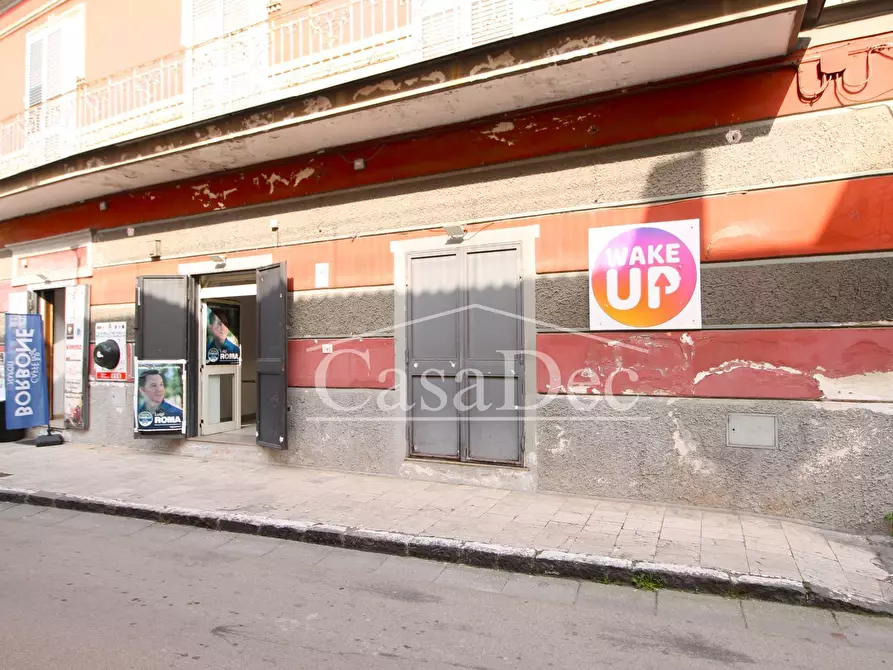 Immagine 2 di Negozio in affitto  in Via De Simone a Trentola Ducenta