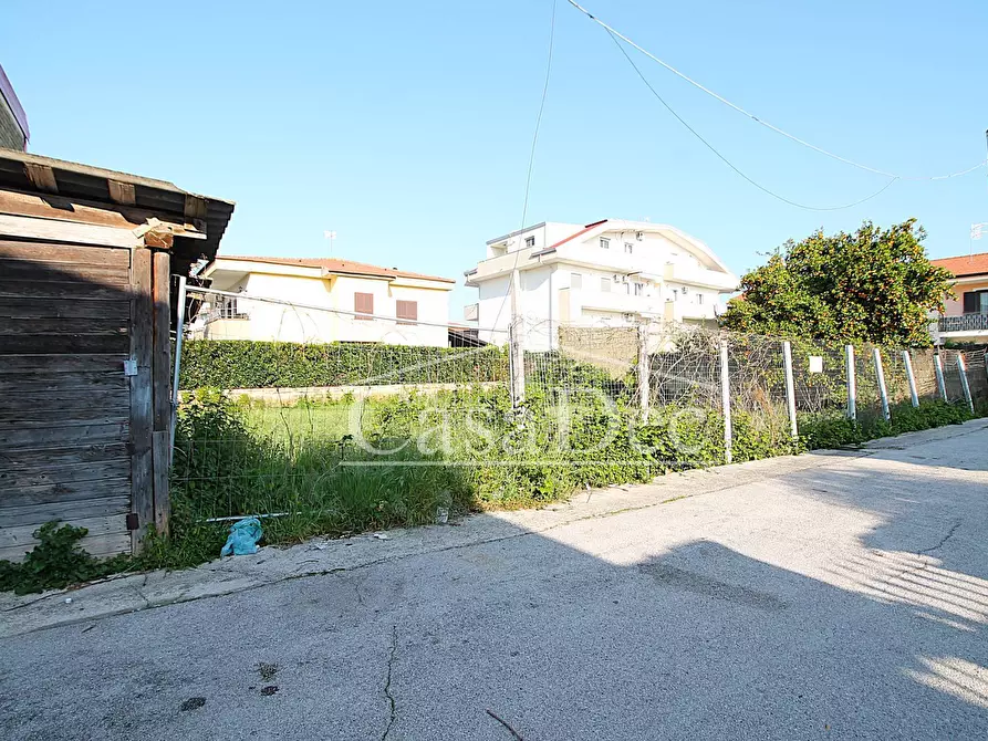 Immagine 5 di Terreno residenziale in vendita  in Via Giovanni XXIII a Frignano