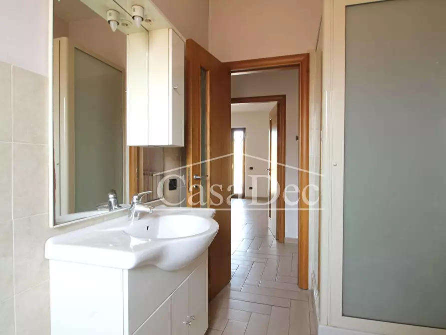 Immagine 32 di Appartamento in affitto  in Via Colucci 10 a Lusciano