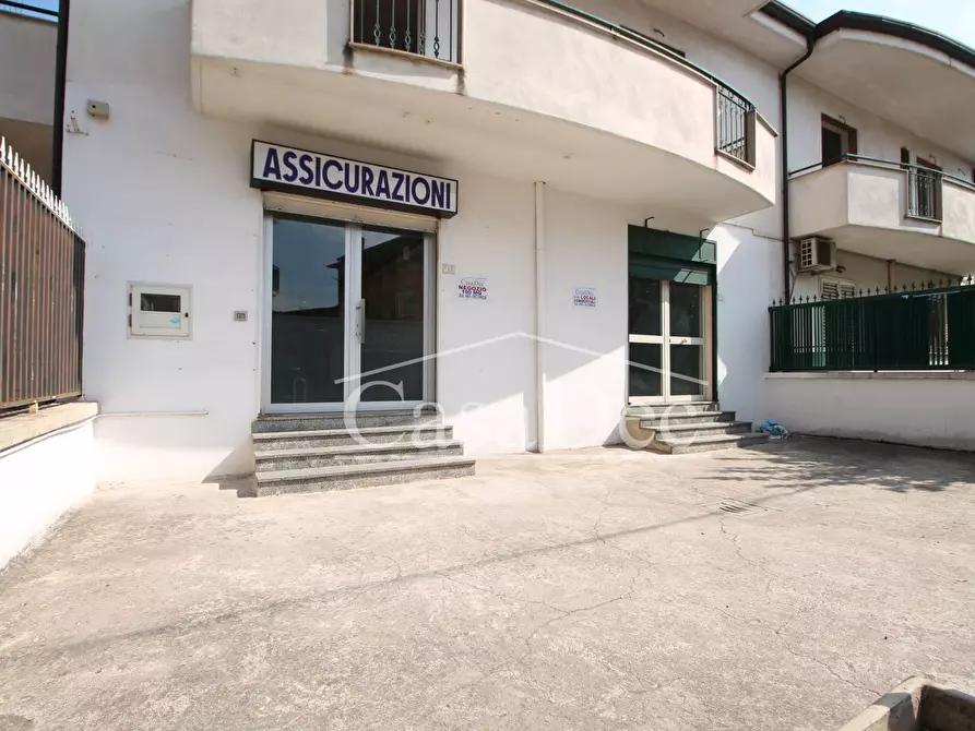 Immagine 4 di Negozio in vendita  in Via Nunziale San Antonio a Trentola Ducenta