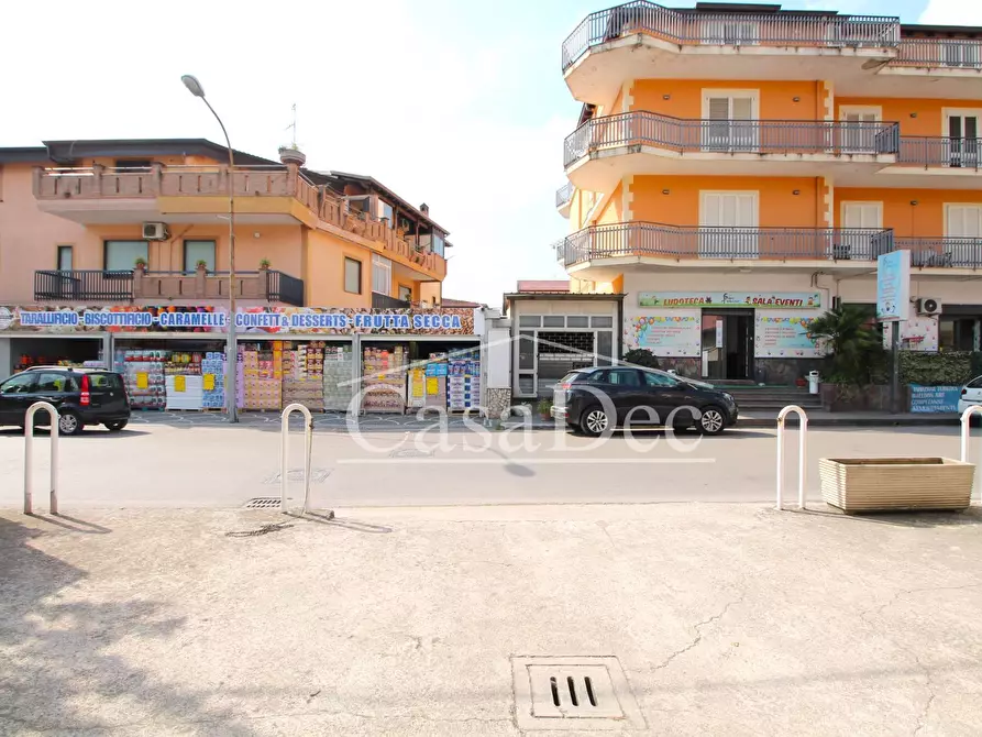 Immagine 9 di Negozio in vendita  in Via Nunziale San Antonio a Trentola Ducenta