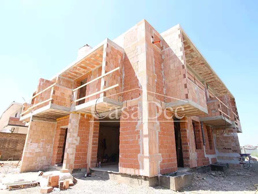 Immagine 5 di Villa in vendita  a Cancello Ed Arnone