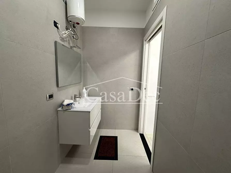 Immagine 8 di Ufficio in affitto  in Via Golia a Aversa