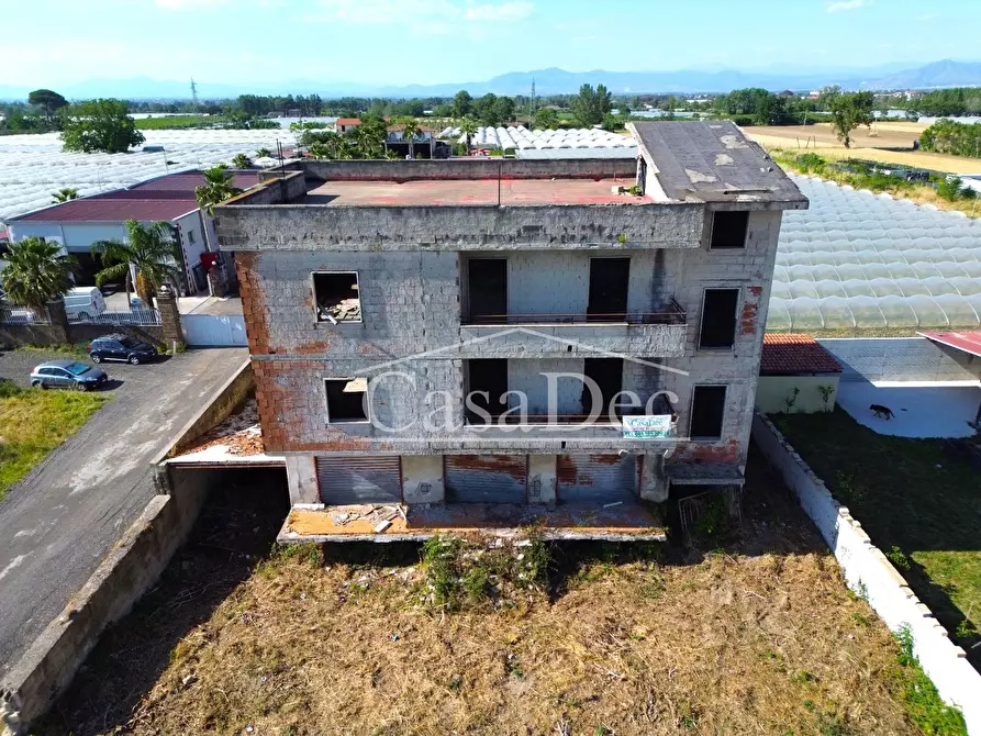 Immagine 7 di Palazzo in vendita  in SP33 s.n.c. a Parete