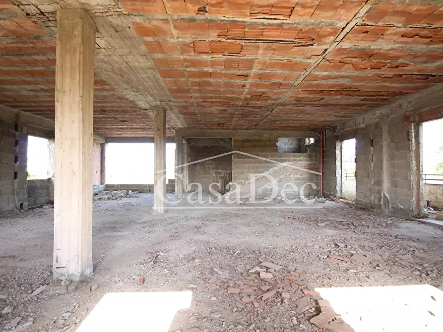 Immagine 13 di Palazzo in vendita  in SP33 s.n.c. a Parete