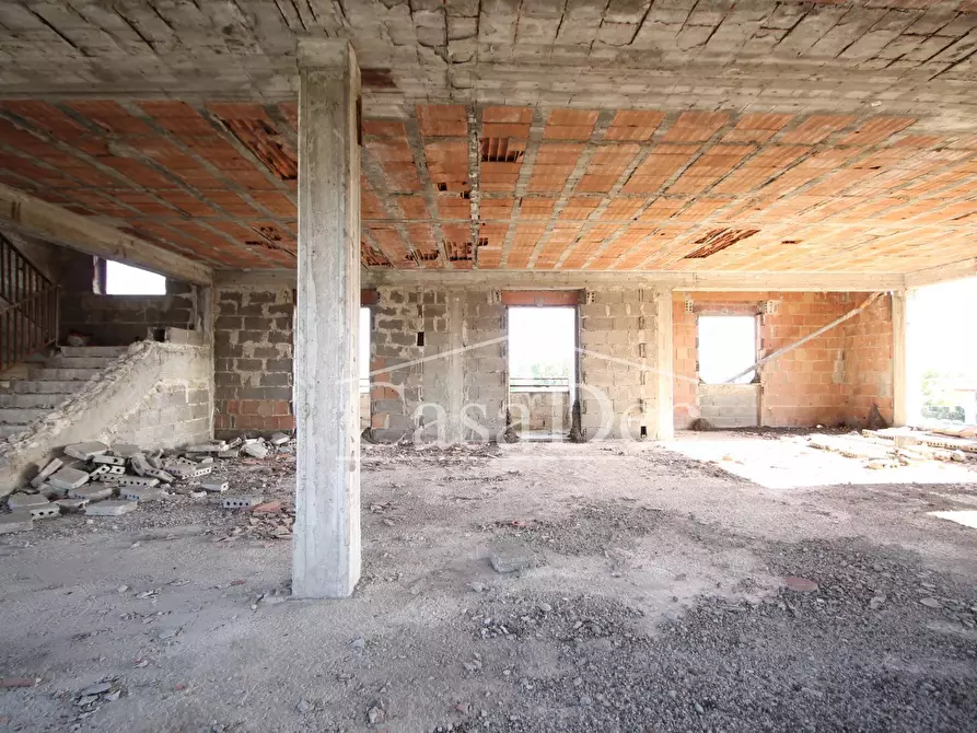 Immagine 18 di Palazzo in vendita  in SP33 s.n.c. a Parete