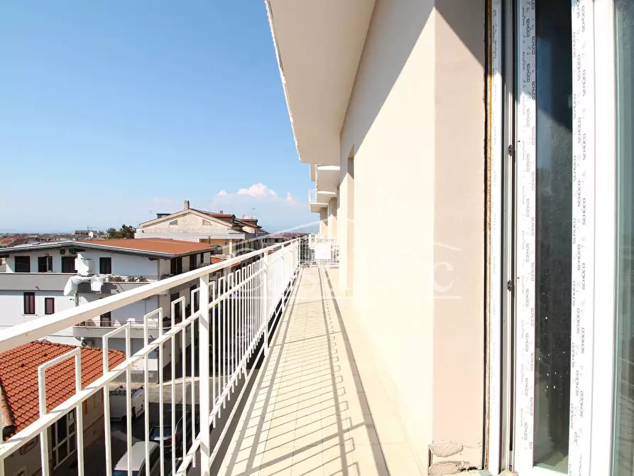 Immagine 31 di Appartamento in vendita  in Via Guglielmo Marconi 108 a Cancello Ed Arnone