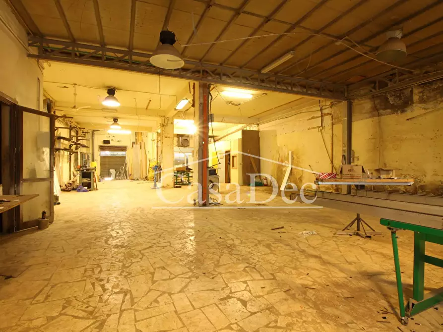Immagine 10 di Attività commerciale in affitto  in via arco sant'antonio 300 a Giugliano In Campania
