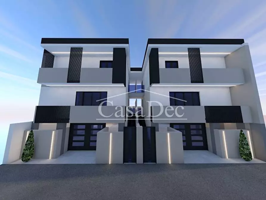 Immagine 1 di Villetta a schiera in vendita  in Via Dei Pini a Trentola Ducenta