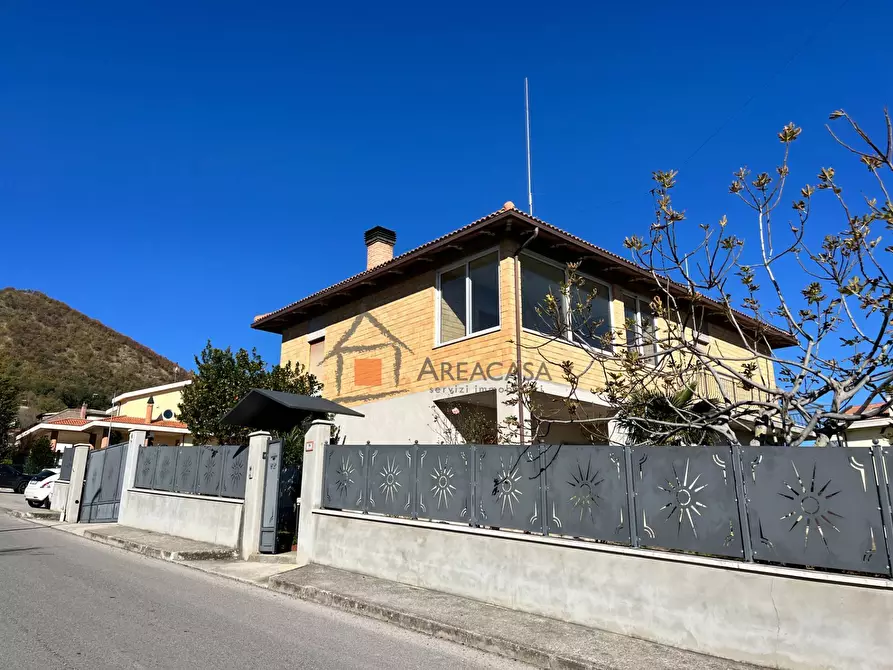 Immagine 2 di Casa indipendente in vendita  16 a Venarotta