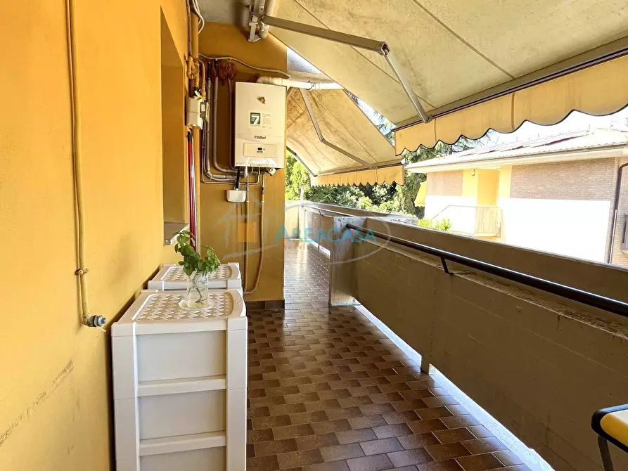 Immagine 8 di Appartamento in vendita  11 a Folignano