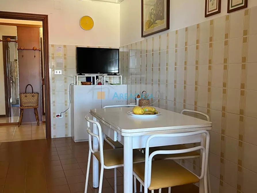 Immagine 19 di Appartamento in vendita  11 a Folignano