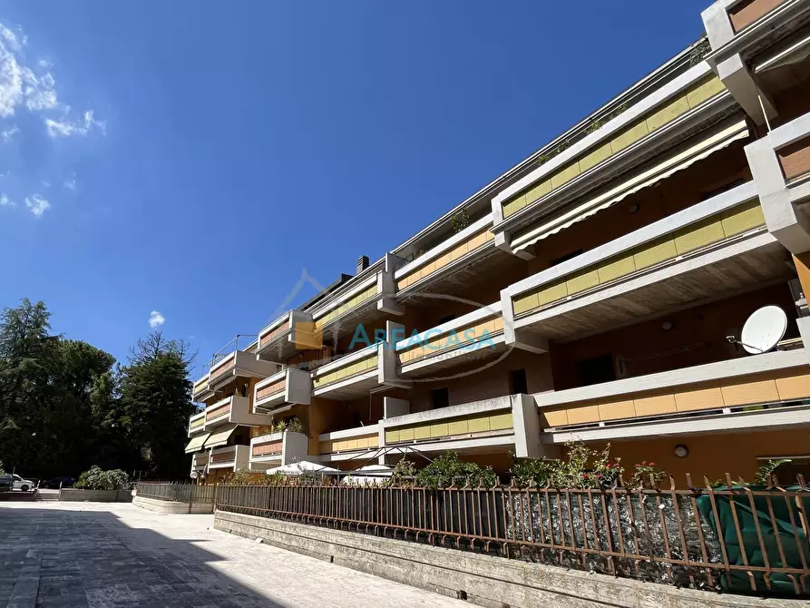 Immagine 42 di Appartamento in vendita  11 a Folignano