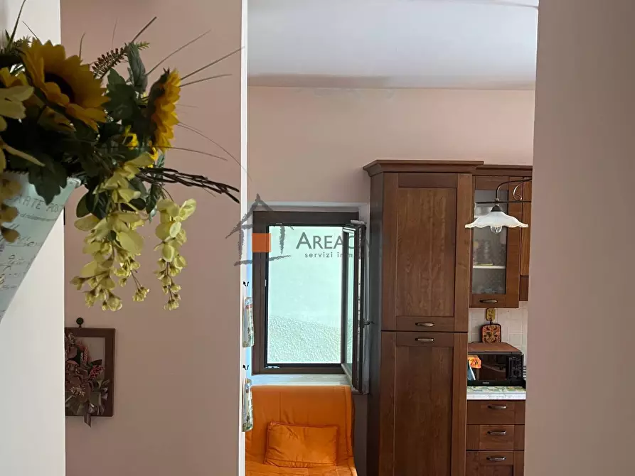 Immagine 10 di Casa indipendente in vendita  28 a Rotella