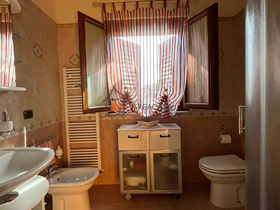 Immagine 33 di Casa indipendente in vendita  28 a Rotella