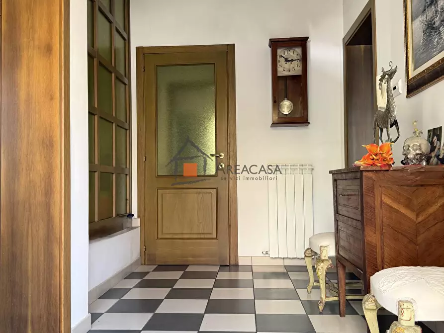 Immagine 3 di Villa in vendita  7 a Grottammare