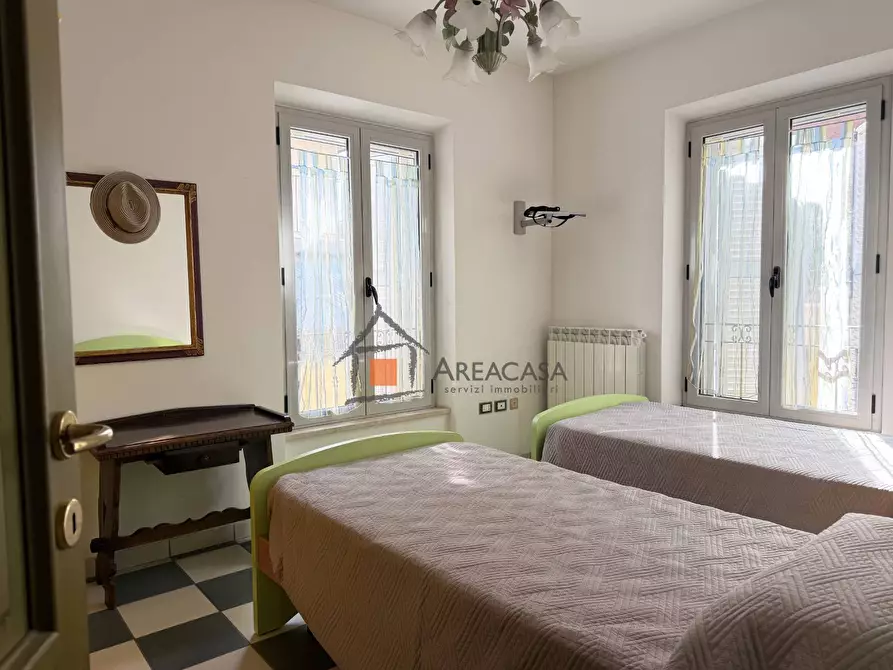 Immagine 13 di Villa in vendita  7 a Grottammare