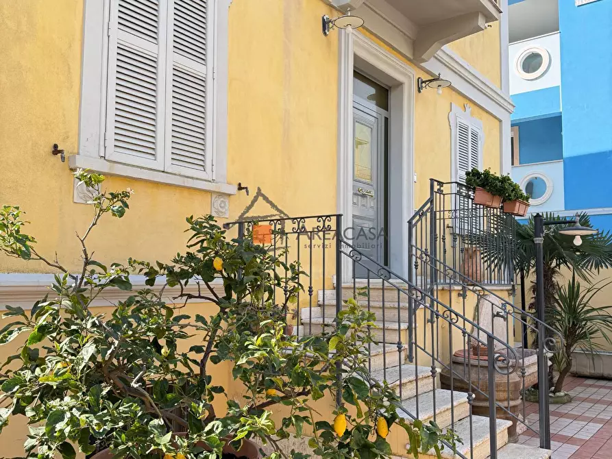 Immagine 56 di Villa in vendita  7 a Grottammare