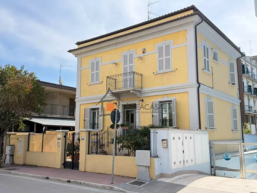 Immagine 57 di Villa in vendita  7 a Grottammare