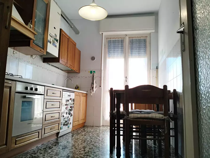 Immagine 9 di Appartamento in vendita  in Via Pizzorno a Varazze