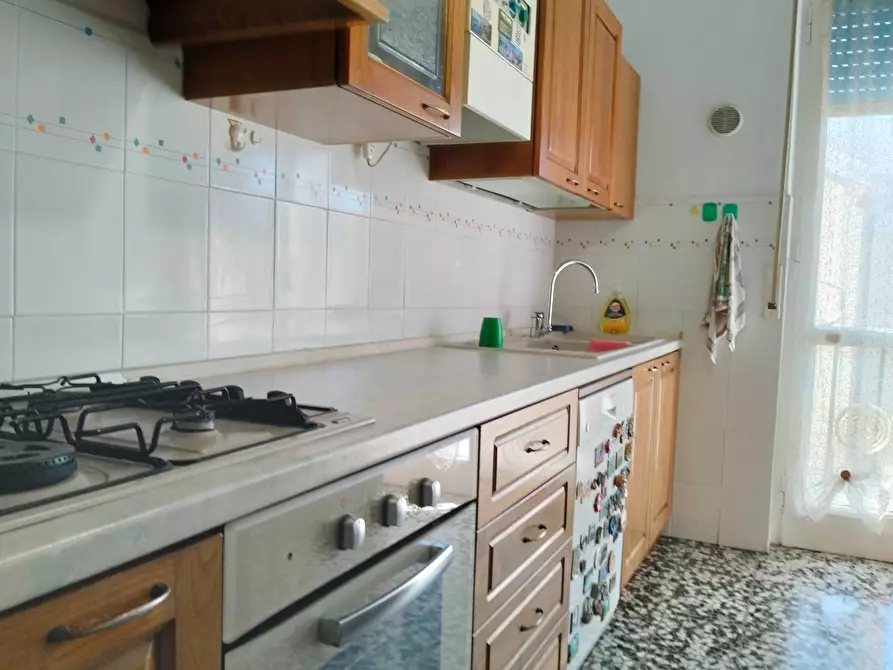 Immagine 10 di Appartamento in vendita  in Via Pizzorno a Varazze