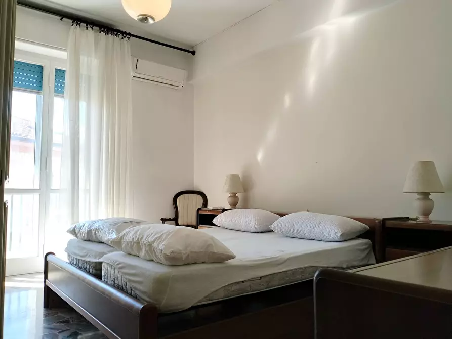 Immagine 13 di Appartamento in vendita  in Via Pizzorno a Varazze