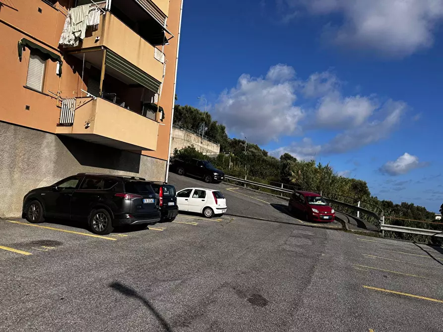 Immagine 3 di Appartamento in vendita  in Via I maggio a Celle Ligure