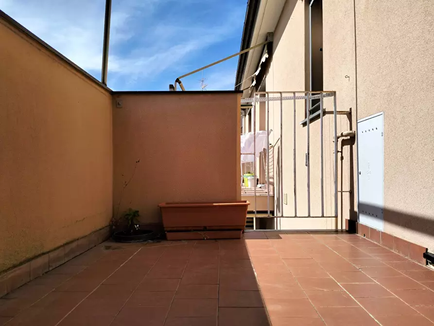 Immagine 11 di Appartamento in vendita  in Via I maggio a Celle Ligure