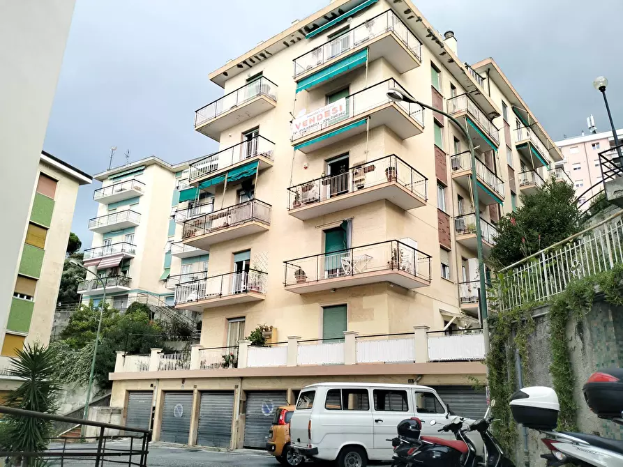 Immagine 27 di Appartamento in vendita  in Via Villagrande a Varazze