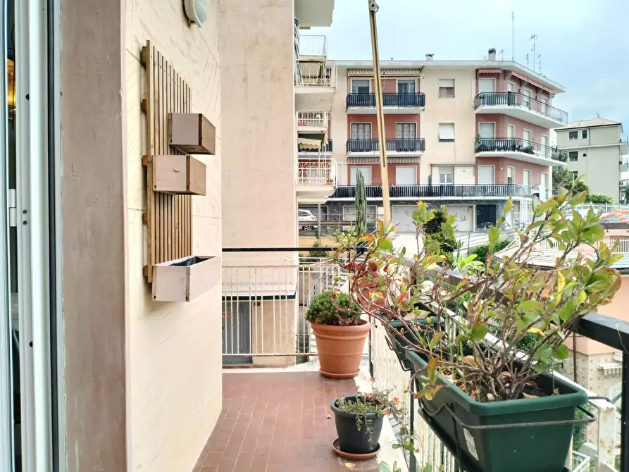 Immagine 26 di Appartamento in vendita  in Via Villagrande a Varazze