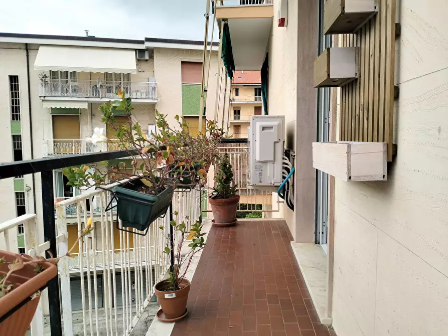 Immagine 5 di Appartamento in vendita  in Via Villagrande a Varazze