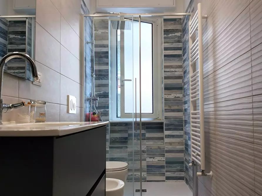 Immagine 13 di Appartamento in vendita  in Via Villagrande a Varazze