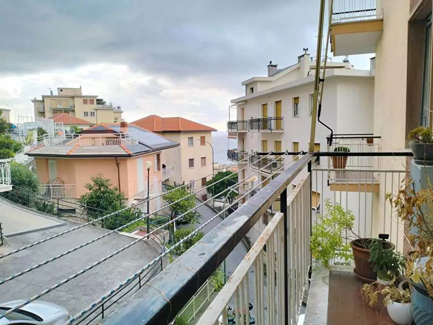 Immagine 6 di Appartamento in vendita  in Via Villagrande a Varazze