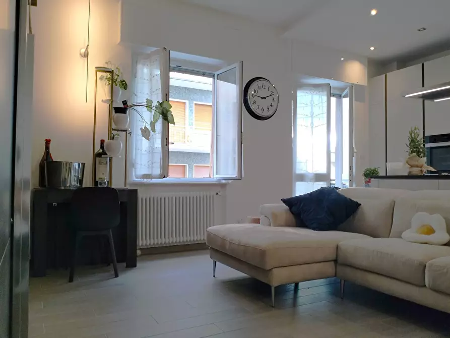 Immagine 1 di Appartamento in vendita  in Via Villagrande a Varazze