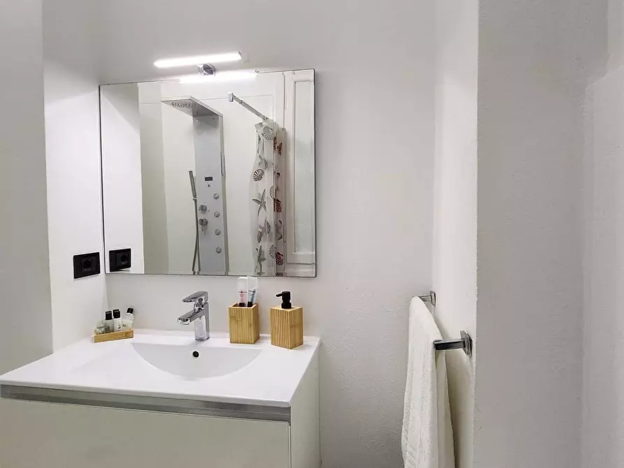 Immagine 16 di Appartamento in affitto  in via Sant'ambrogio a Varazze