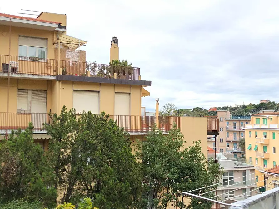 Immagine 19 di Appartamento in vendita  in Via Sardi 28 a Varazze