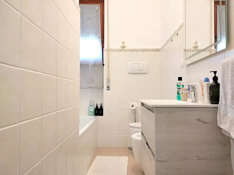 Immagine 27 di Appartamento in vendita  in Via Sardi 28 a Varazze