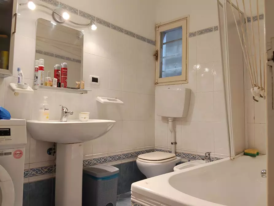 Immagine 14 di Appartamento in vendita  in Via Quinno a Varazze