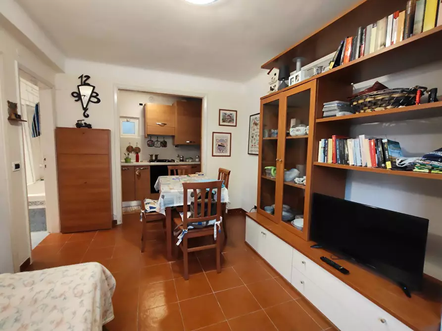 Immagine 2 di Appartamento in vendita  in Via Quinno a Varazze