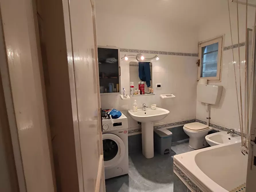 Immagine 15 di Appartamento in vendita  in Via Quinno a Varazze